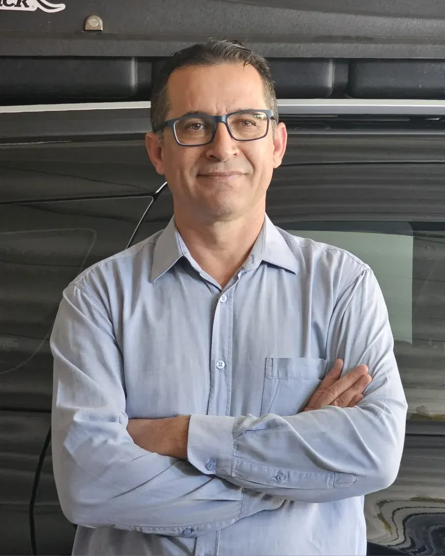 Olavo, fundador da Olavo Táxi